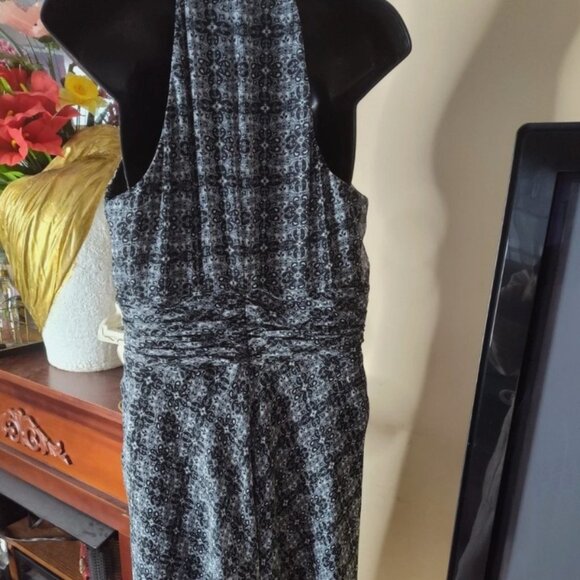 Evan-Picone Black White Patterned Halter Neck Dress Ruched Waist Size 12 - Picture 2 of 10